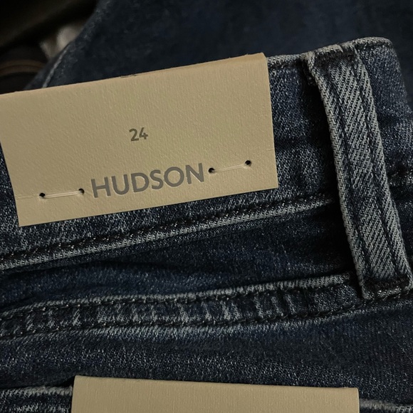 NWT Hudson Jeans Barbara High-Rise Bootcut Jean w/ Slit Hem - Picture 9 of 9